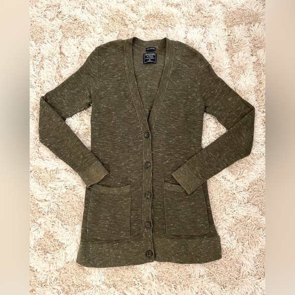 Abercrombie & Fitch Cardigan Size XS Olive Green Button Up Cardigan Sweater - Picture 2 of 5